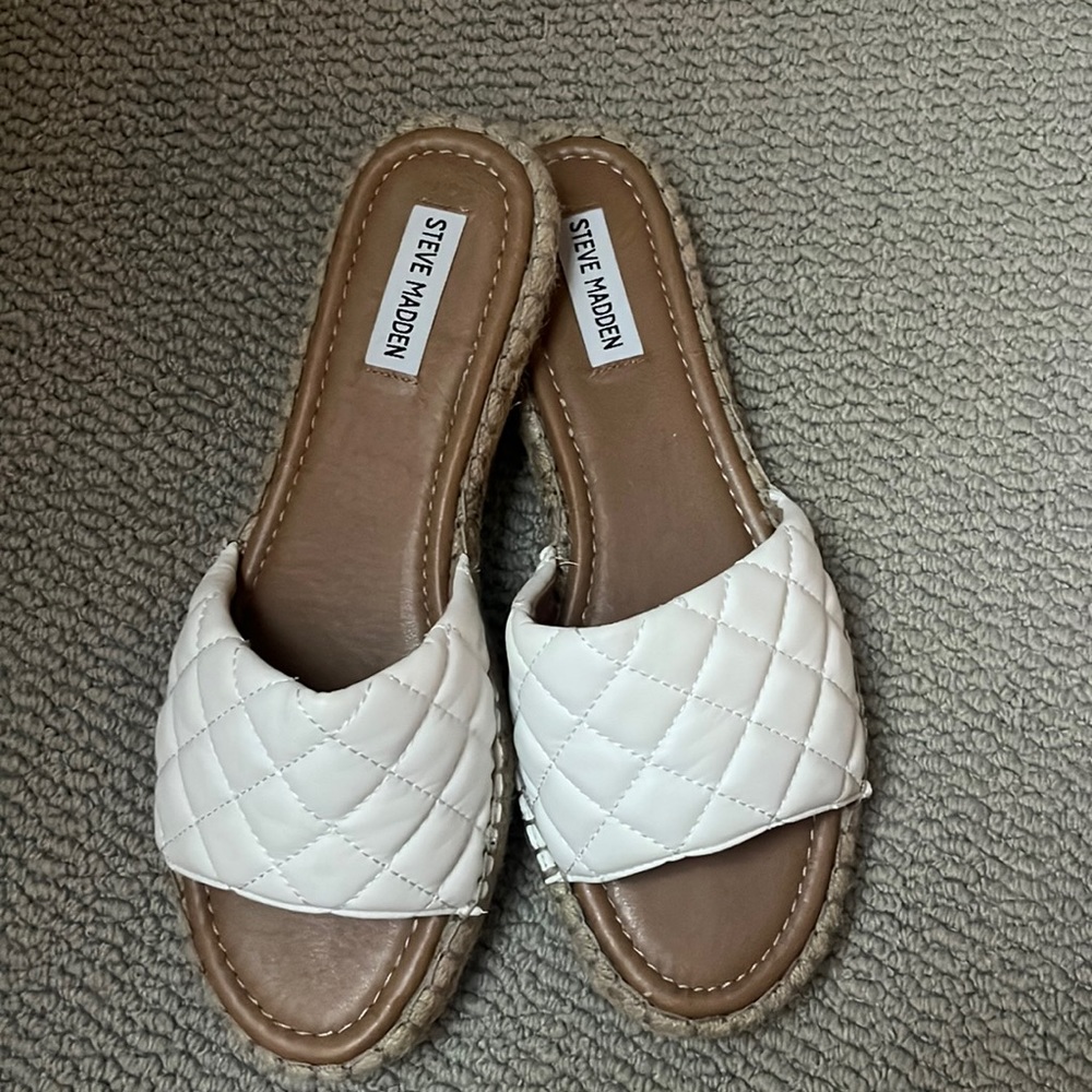 Steve Madden white sandals